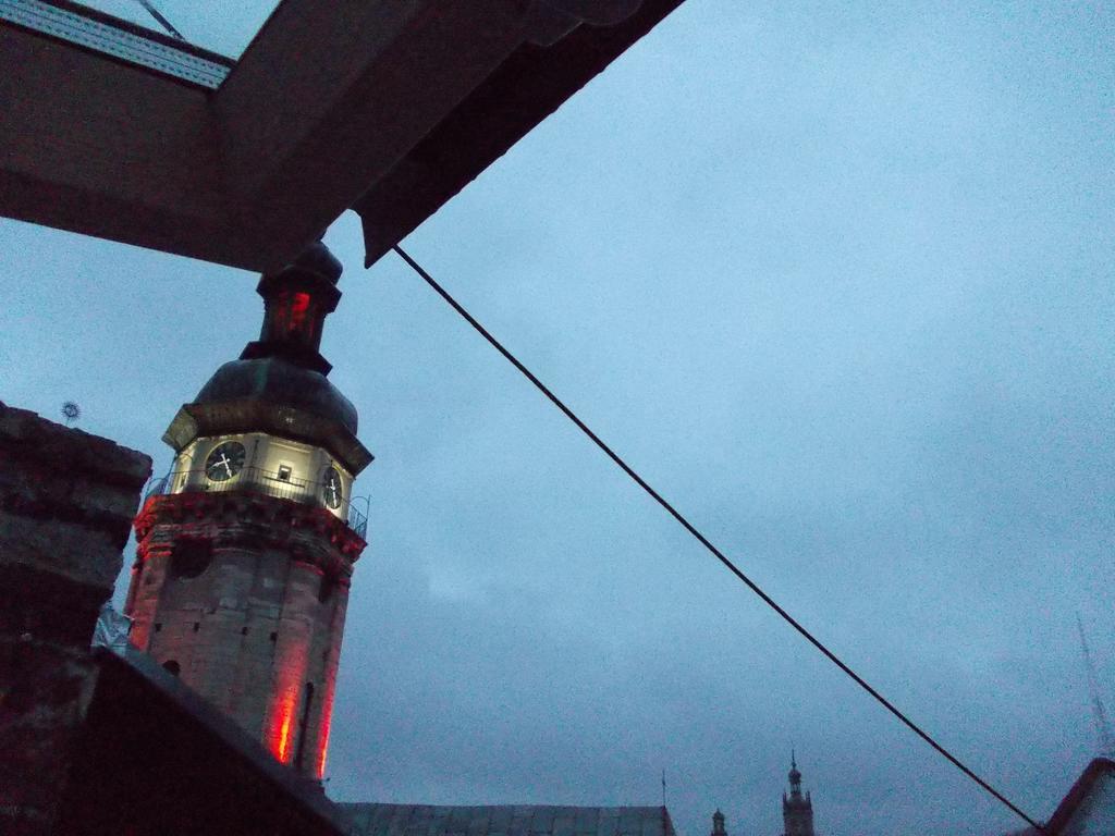 Lviv Amazing Rooftop Apartment Ngoại thất bức ảnh