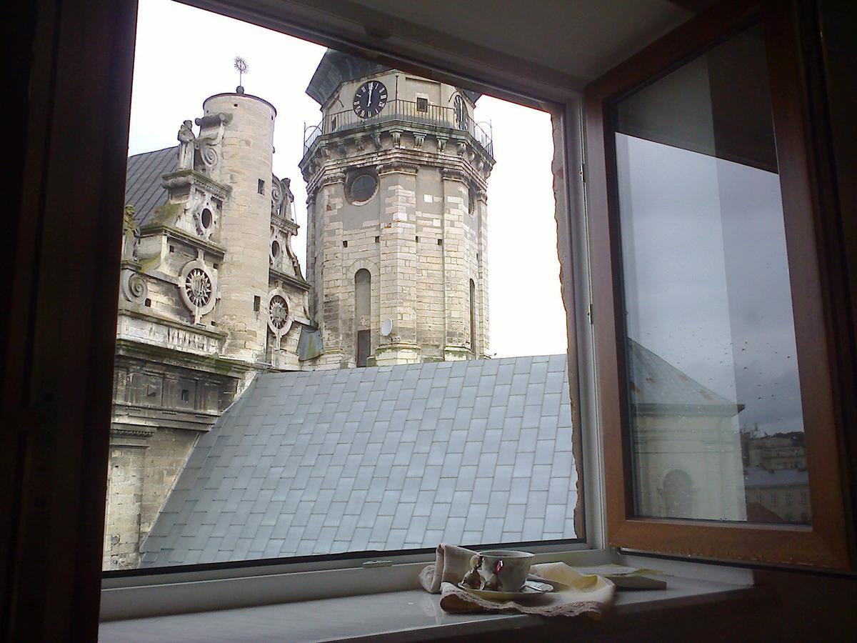 Lviv Amazing Rooftop Apartment Ngoại thất bức ảnh