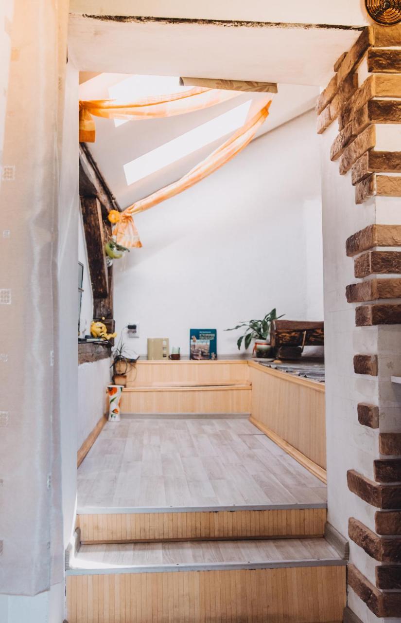 Lviv Amazing Rooftop Apartment Ngoại thất bức ảnh